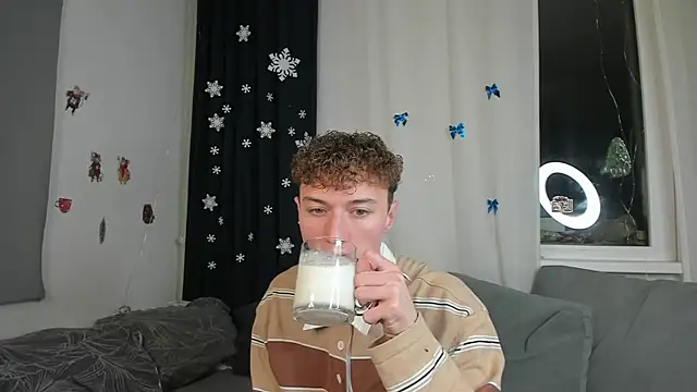 Kevin Young Cat online show from January 16, 7:49 pm