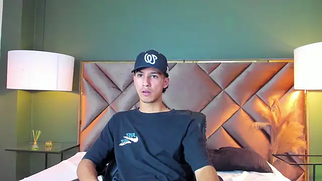 Marcus Jeron online show from September 20, 4:12 am