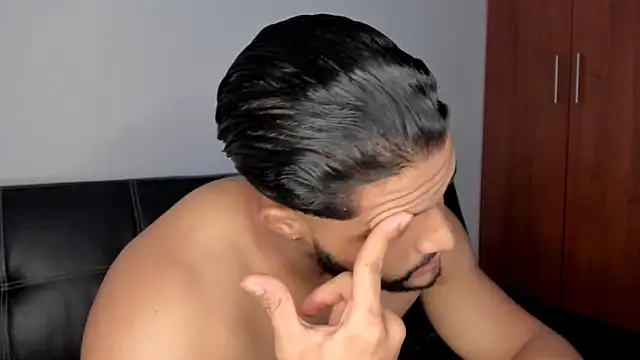 Pier Simons online show from February 1, 7:18 am