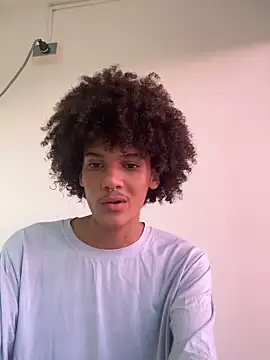 Max Rain online show from October 9, 8:03 pm