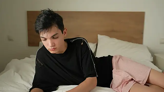 MattyandAiden online show from June 5, 6:57 pm