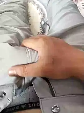 zorhotty online show from June 7, 8:32 am