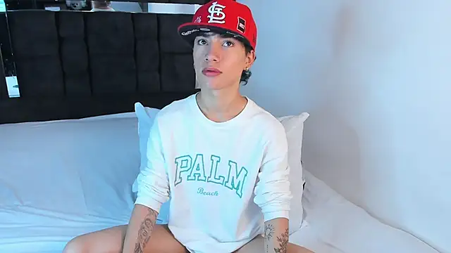 Thiago Divine  online show from September 10, 1:54 pm