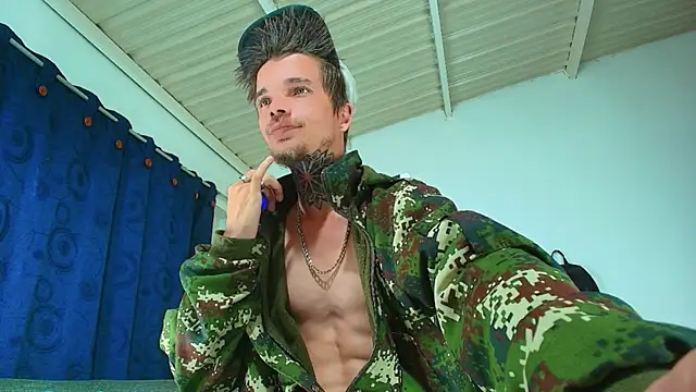 Snapshot of Gold_Loyal77 chatting on October 16, 3:36 am Gold Loyal77 online show from October 16, 3:36 am