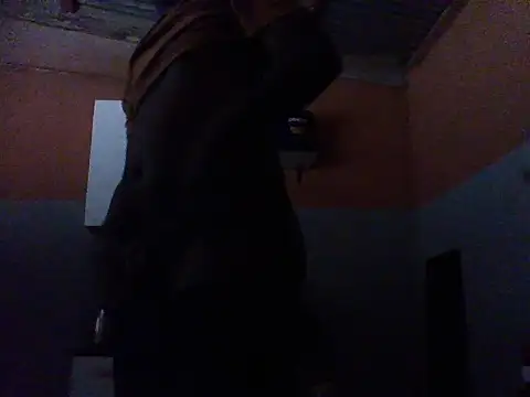 liamer25 online show from September 28, 9:40 am