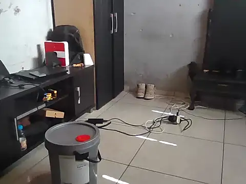 liamer25 online show from November 19, 6:35 am