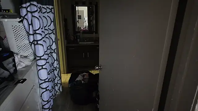 Triggerhappycj100 online show from March 21, 6:17 am