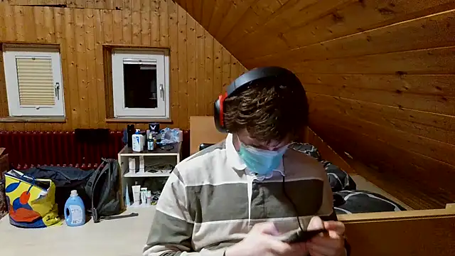 Imagerysin23 online show from December 18, 6:15 pm