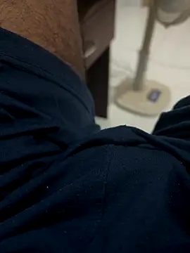 Snapshot of bigDick_000610 chatting on September 24, 7:01 pm bigDick 000610 online show from September 24, 7:01 pm