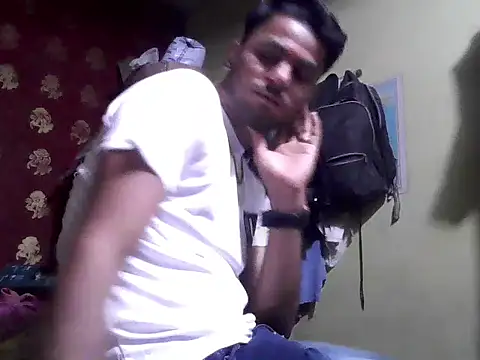 ursdreamperson online show from February 25, 4:30 pm