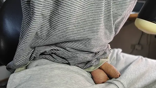 BenReich online show from November 23, 8:42 pm