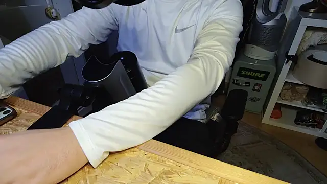 BenReich online show from November 14, 7:04 pm