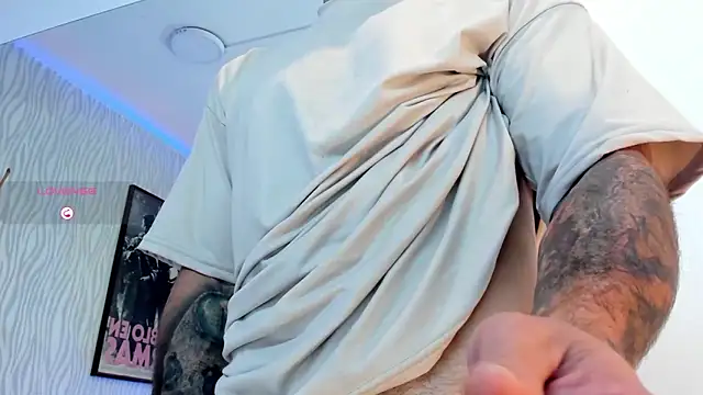 dylan jacobx online show from April 8, 3:40 am