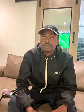 Snapshot of AllDayBbC chatting on October 16, 9:34 pm AllDayBbC online show from October 16, 9:34 pm