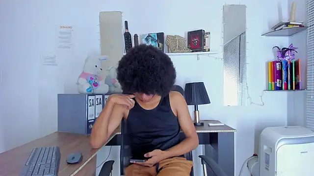 DEAMOL online show from February 11, 1:27 pm