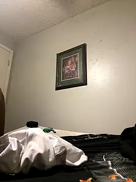 TazHardaway3435 online show from October 16, 6:43 am