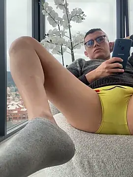 Kurtxxx22 online show from December 20, 1:07 pm