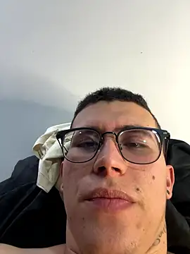 Kurtxxx22 online show from January 7, 9:42 pm