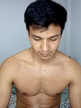 Valois2025 online show from October 14, 5:25 am