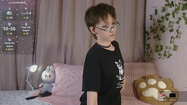 NextVibe  online show from April 16, 5:24 pm