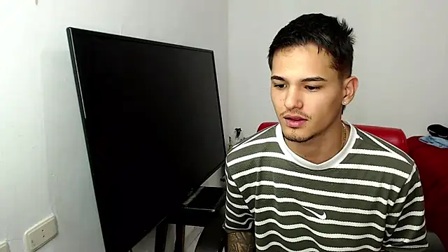 Alex mojica online show from February 4, 6:41 am