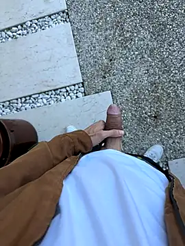 Snapshot of Manu97k chatting on September 20, 8:25 am Manu97k online show from September 20, 8:25 am