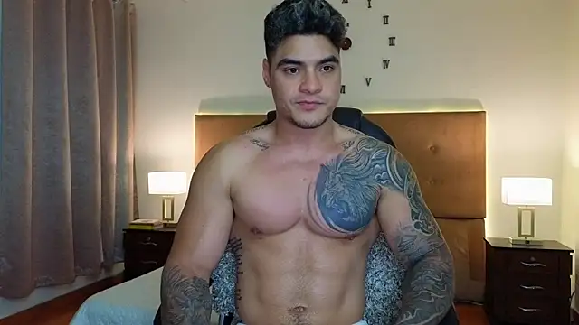 Steven Velez online show from February 8, 12:38 am