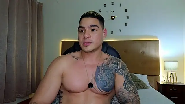 Snapshot of Steven_Velez chatting on October 26, 1:29 am Steven Velez online show from October 26, 1:29 am