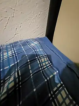 Snapshot of Tommystrauch chatting on October 12, 6:40 am Tommystrauch online show from October 12, 6:40 am