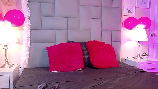 Noah Bells online show from February 12, 12:55 pm