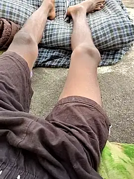 RAYI Queen 4 online show from February 5, 9:16 am