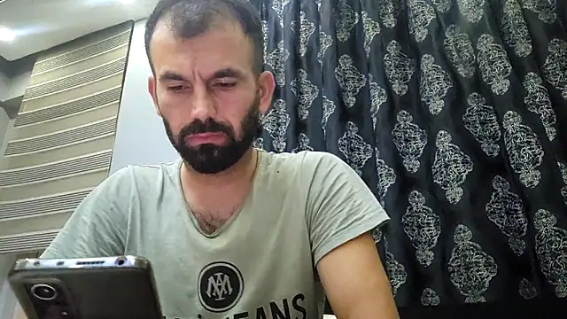 Apooabe online show from December 17, 3:41 pm