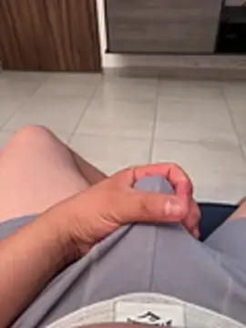 michael877675 online show from March 19, 11:41 pm