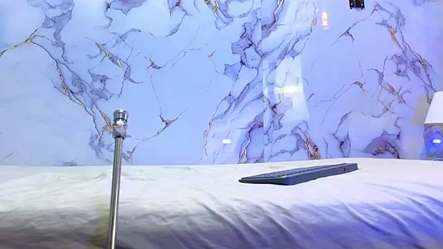 PrincePoppy online show from January 13, 8:35 pm