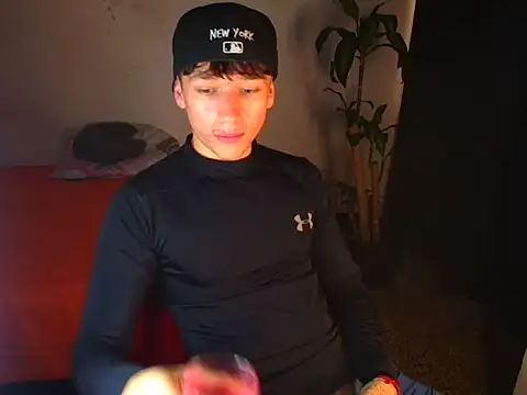 Snapshot of Logan_sixxer chatting on October 3, 5:18 pm Logan sixxer online show from October 3, 5:18 pm