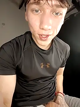 Snapshot of Logan_sixxer chatting on October 12, 5:12 am Logan sixxer online show from October 12, 5:12 am