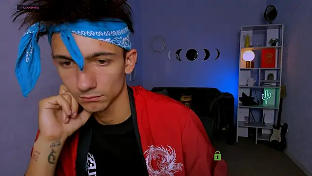 Snapshot of tobi_yours chatting on September 27, 12:14 pm tobi yours online show from September 27, 12:14 pm