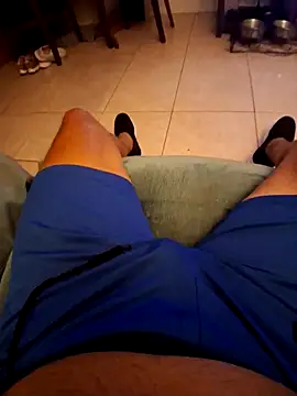 pullitoff online show from April 17, 1:08 am