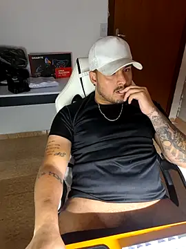 Mineirinhoot online show from December 21, 3:03 am