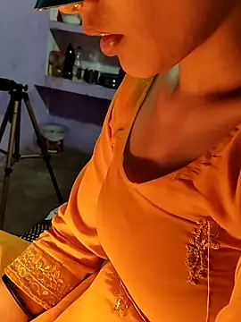 hunk28 6 online show from January 18, 8:44 pm