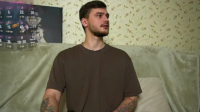 johnstoneisland online show from November 23, 8:20 pm