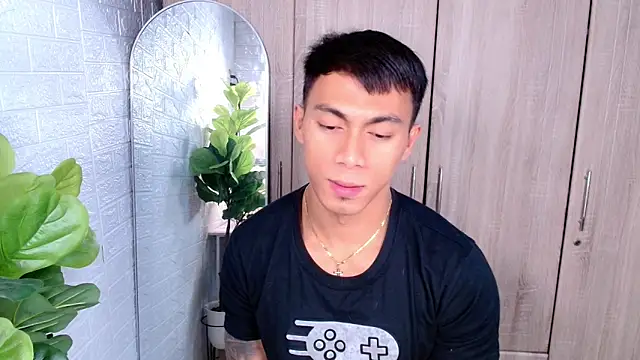 PinooyMilker online show from October 17, 11:47 am