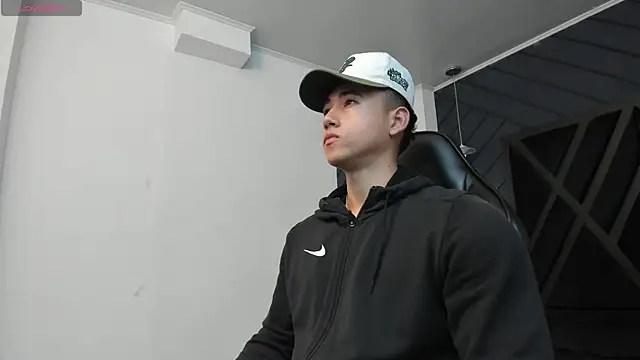 Draven Marceaux online show from December 15, 11:40 am