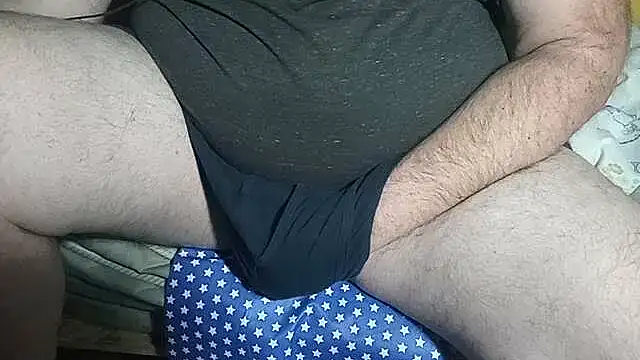 BabyBearMilk online show from October 12, 6:35 pm