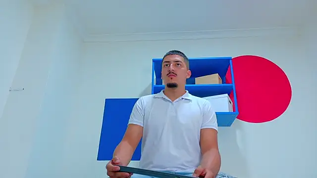 MrFox   online show from September 19, 7:35 pm