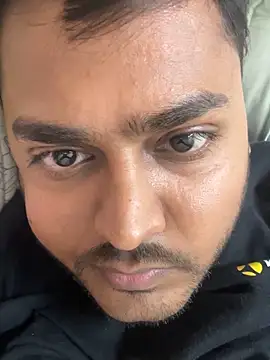 Snapshot of blrguychub chatting on October 29, 2:20 pm blrguychub online show from October 29, 2:20 pm