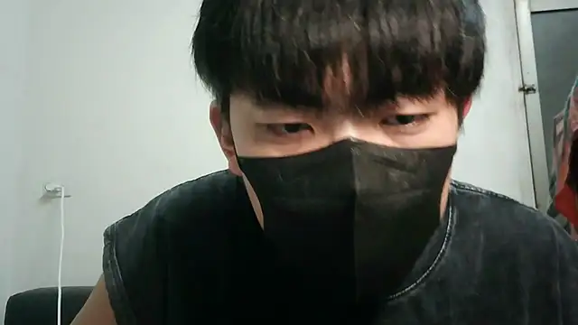 bigbb101011 online show from November 18, 2:32 pm