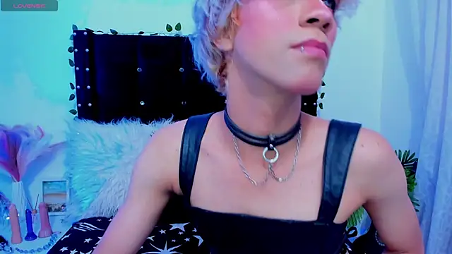 Cooperrosscute233 online show from November 7, 10:13 pm