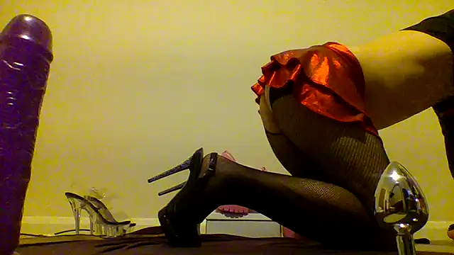 unforgettable dirty slut online show from November 1, 9:19 pm