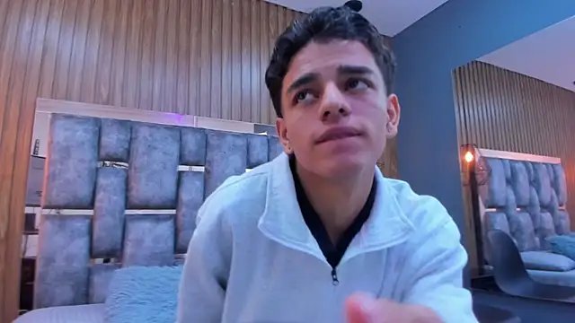 owen  johnson online show from December 14, 11:50 am